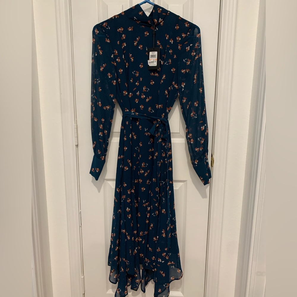 NWT - DKNY Dark Teal & Peach/Tan pattern Chiffon type long Sleeve Dress Size 2